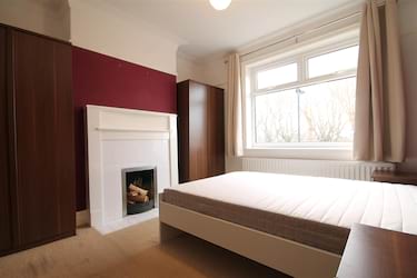 2 bed flat, Marleen Avenue, Newcastle Upon Tyne, Newcastle, NE6 5DN